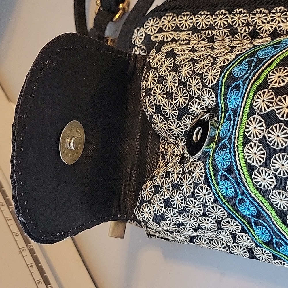 🌸 Floral 🌸Embroidered Crossbody Bag - Picture 4 of 6